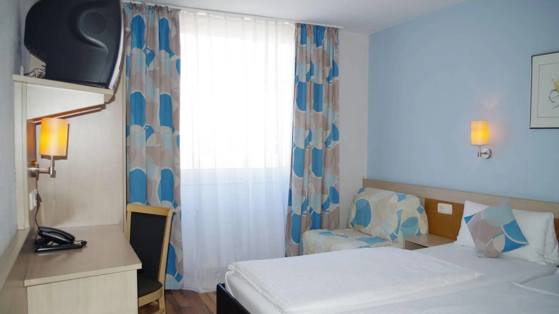 Hotel Imperial Monachium 3*,  Niemcy
